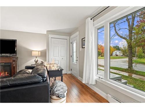 91 Ross Terr, Fredericton, NB 
