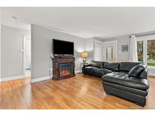 91 Ross Terr, Fredericton, NB 