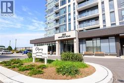 385 WINSTON Road Unit# 804 Grimsby, ON L3M 0J3