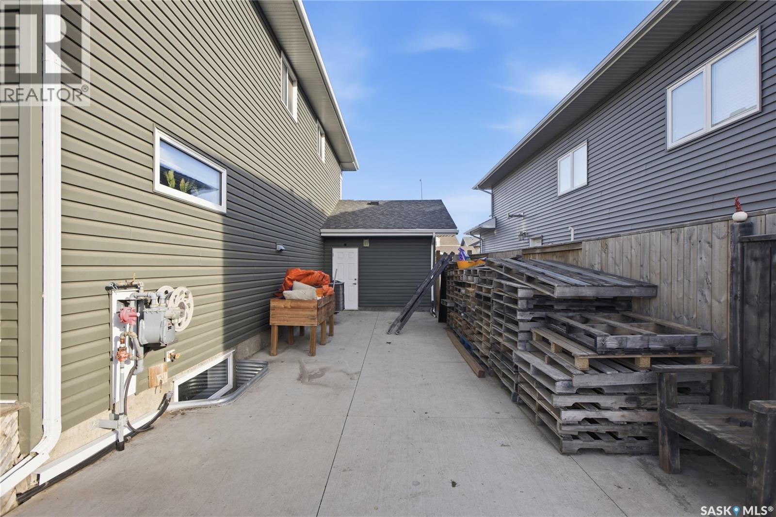 338 Pichler Crescent, Saskatoon, SK
