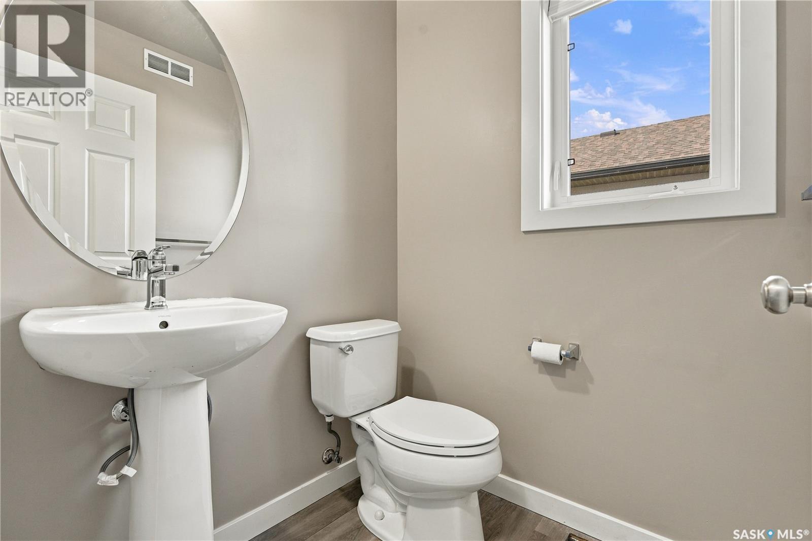 255 Mcbeth Crescent, Saskatoon, SK