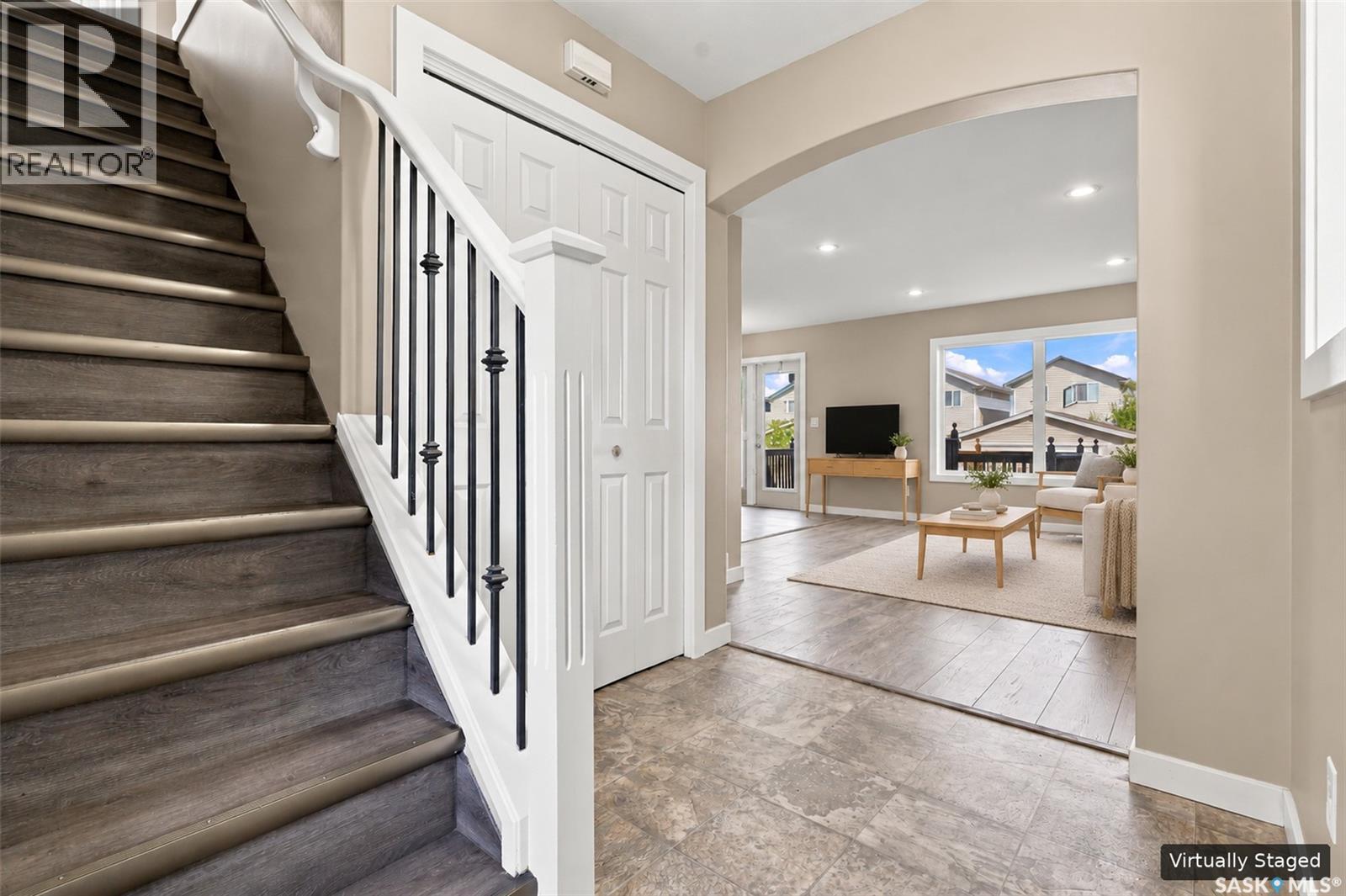 255 Mcbeth Crescent, Saskatoon, SK
