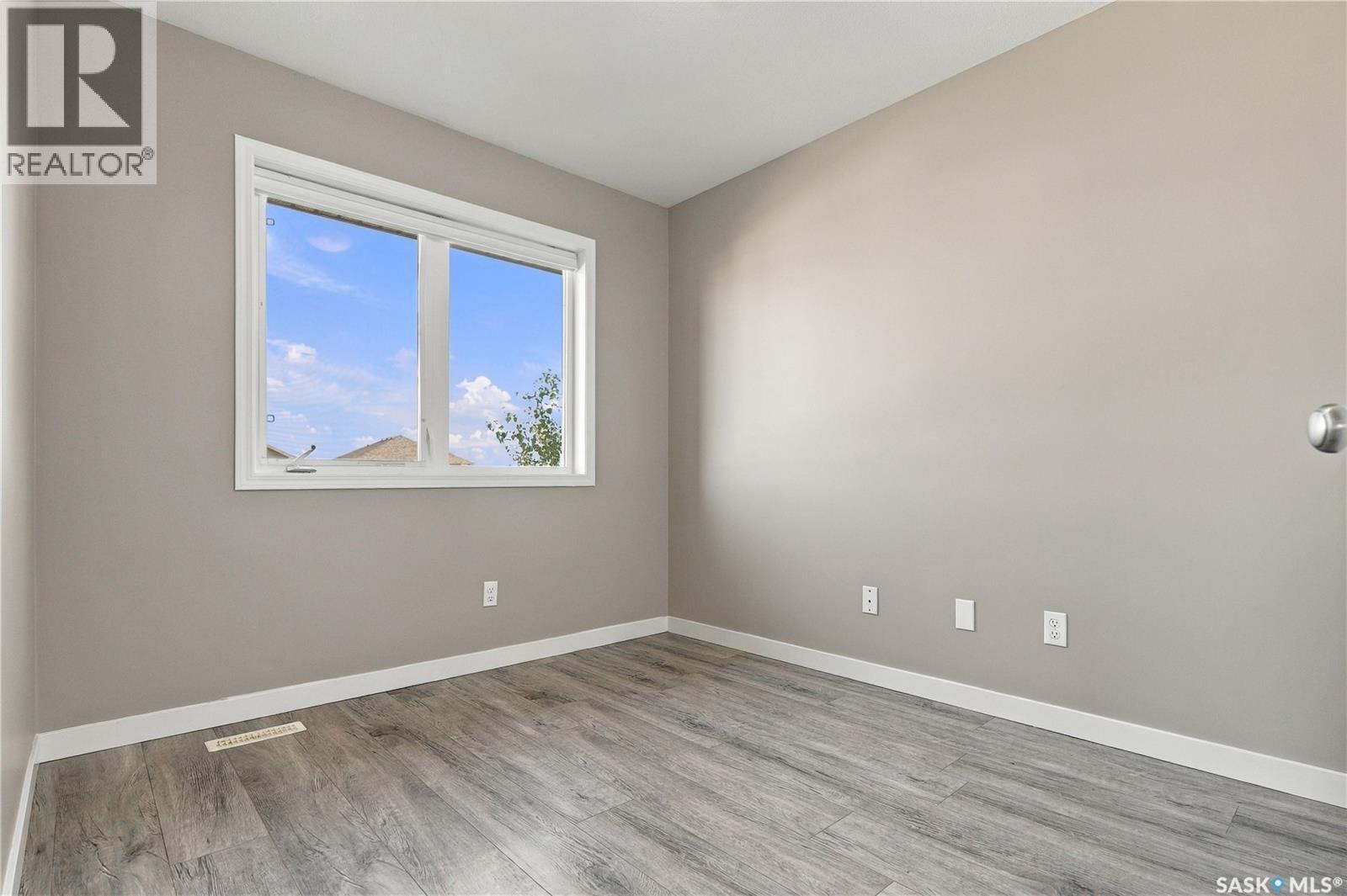 255 Mcbeth Crescent, Saskatoon, SK