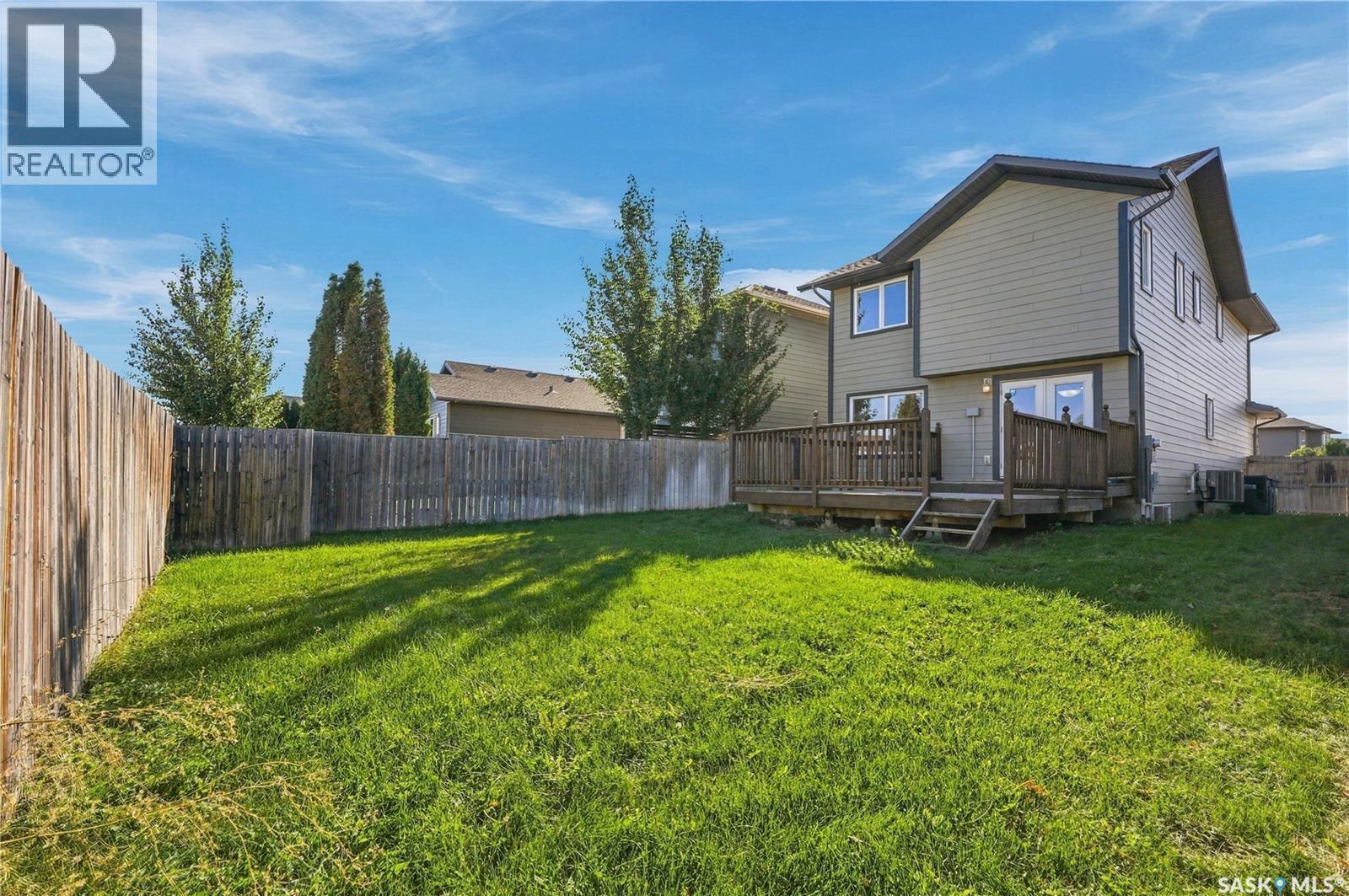 255 Mcbeth Crescent, Saskatoon, SK