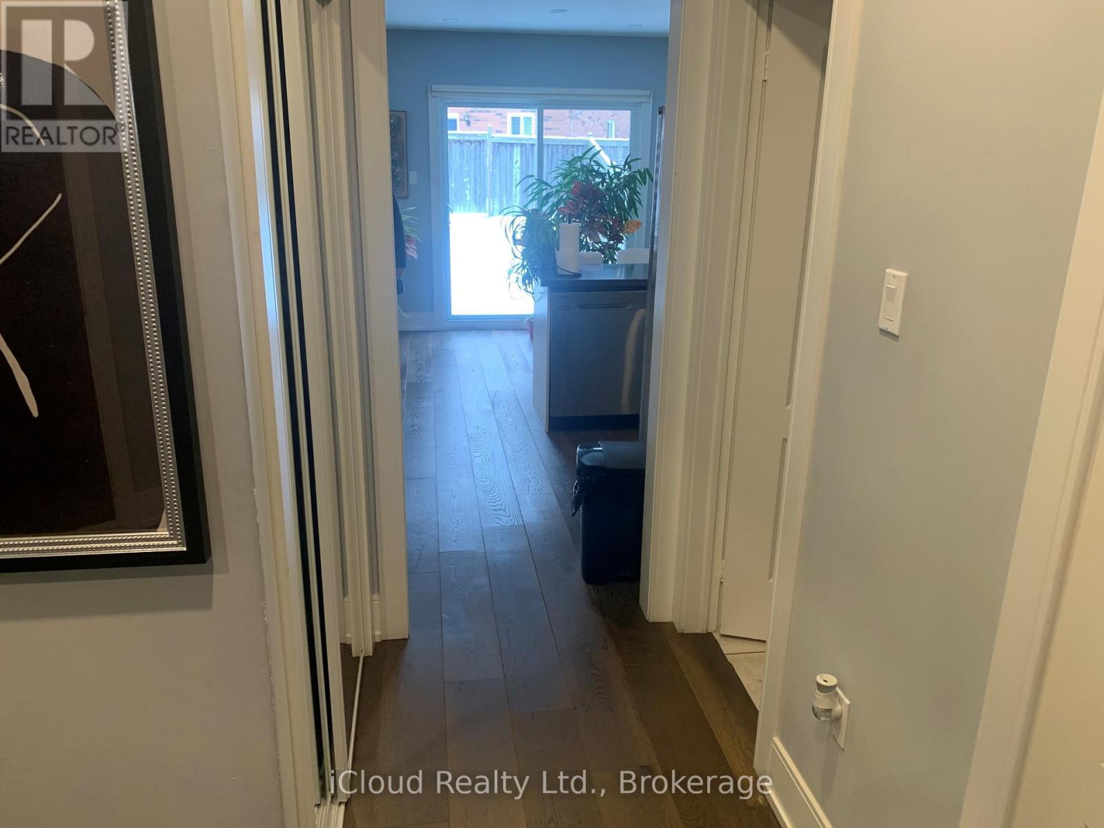 878 Blyleven Boulevard, Mississauga, ON