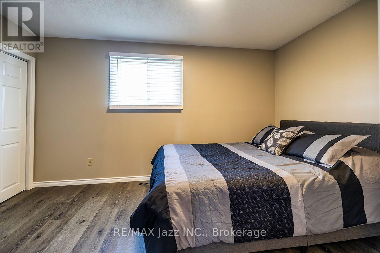 260 Lakeview Park Avenue, Oshawa (Lakeview), ON