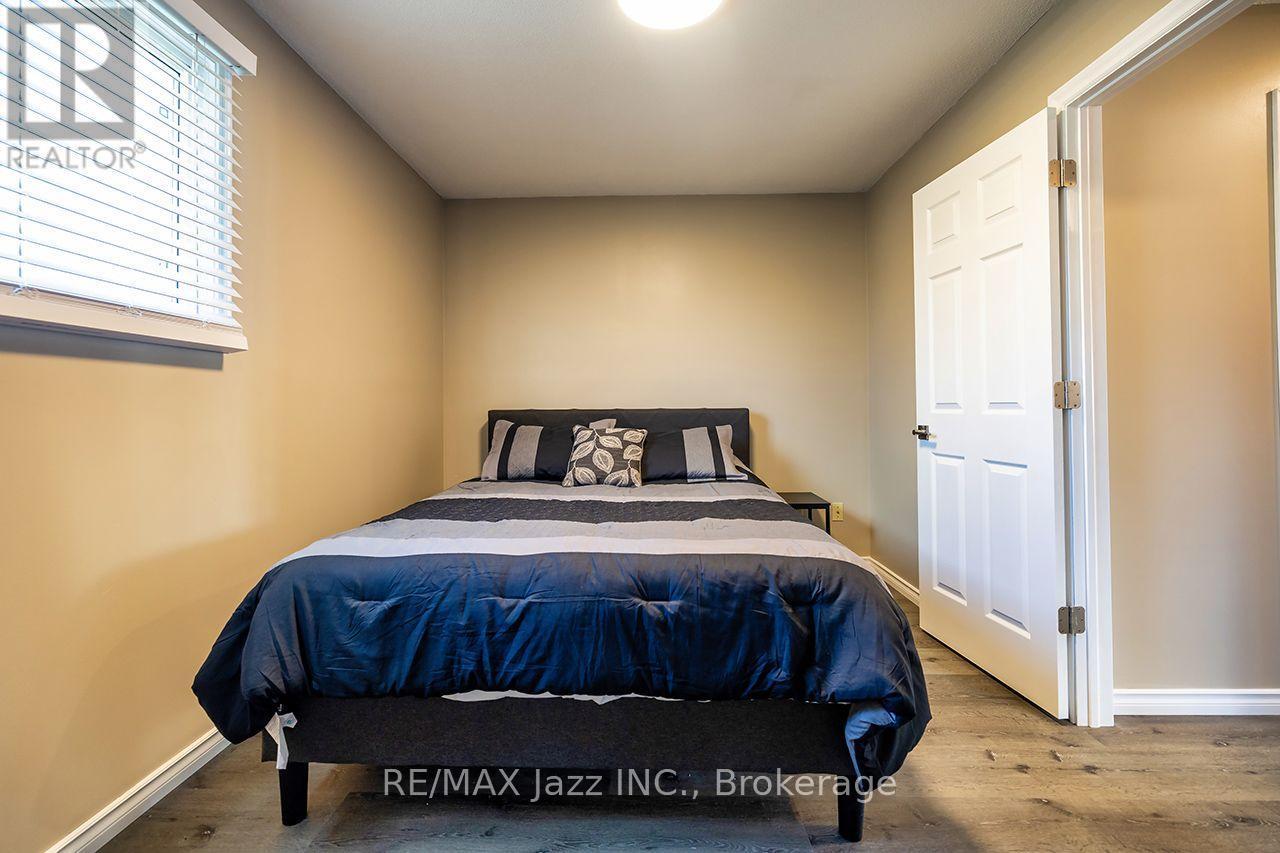 260 Lakeview Park Avenue, Oshawa (Lakeview), ON