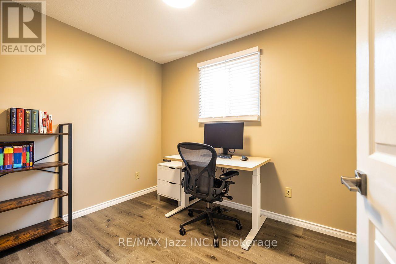 260 Lakeview Park Avenue, Oshawa (Lakeview), ON
