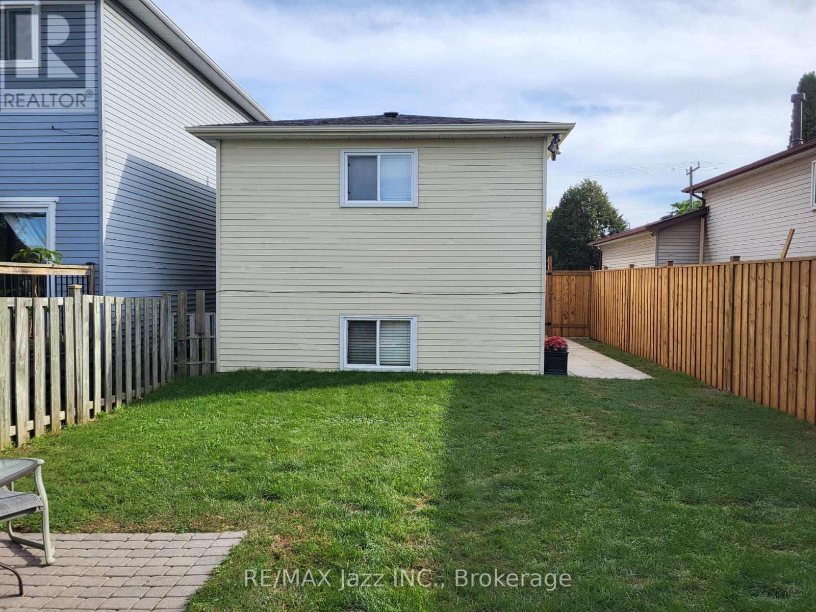 260 Lakeview Park Avenue, Oshawa (Lakeview), ON