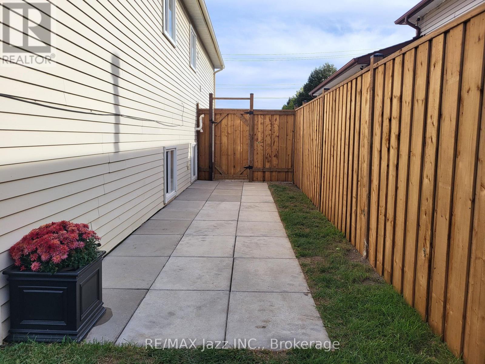 260 Lakeview Park Avenue, Oshawa (Lakeview), ON