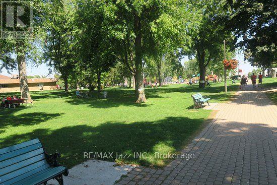260 Lakeview Park Avenue, Oshawa (Lakeview), ON