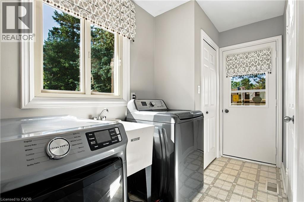 23 Cullum Drive, Hamilton, ON