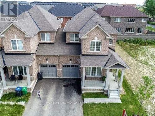 15 GROVE END WAY  Brampton, ON L6R 4A2