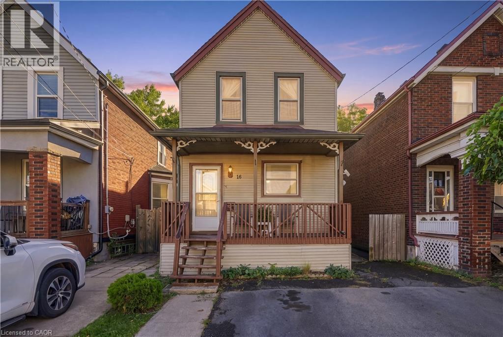 16 Albemarle Street, Hamilton, ON