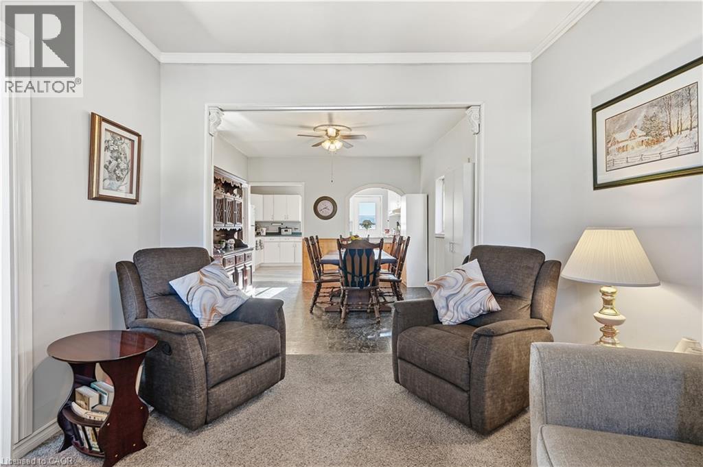 16 Albemarle Street, Hamilton, ON