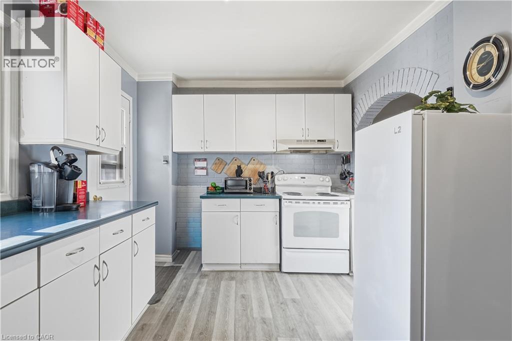 16 Albemarle Street, Hamilton, ON