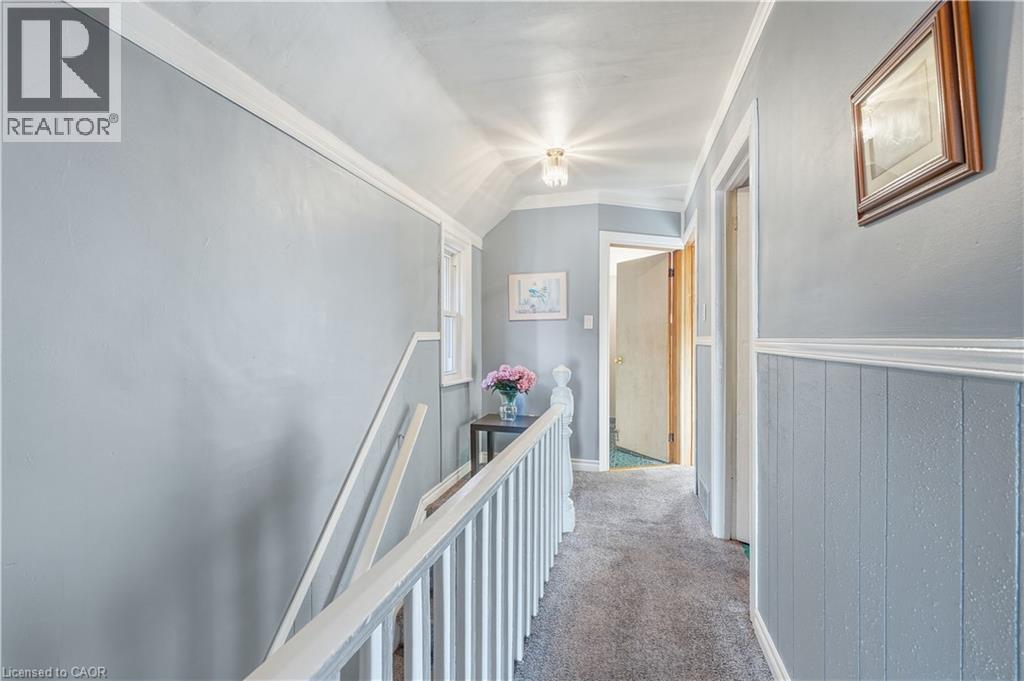 16 Albemarle Street, Hamilton, ON