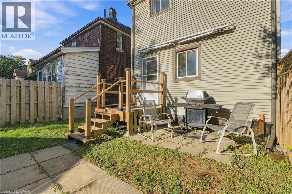 16 Albemarle Street, Hamilton, ON