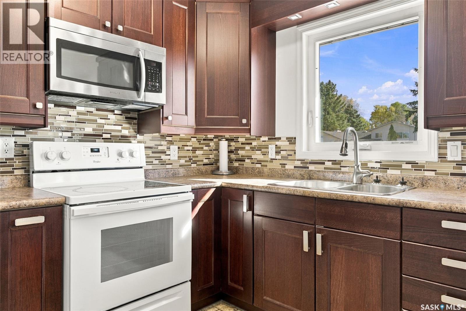 231 Priel Crescent, Saskatoon, SK