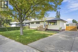 226 U AVENUE N  Saskatoon, SK S7L 3C5
