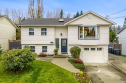 113 Mitchell Pl Courtenay, BC V9N 8P3