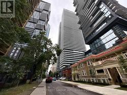 2710 - 50 CHARLES STREET E Toronto, ON M4G 0A7