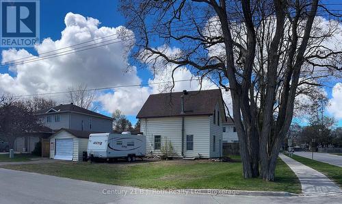 469 ROBERT STREET  Midland, ON L4R 2M4