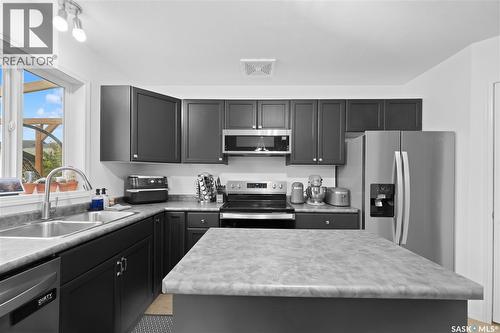 447 Blakeney Crescent, Saskatoon, SK 