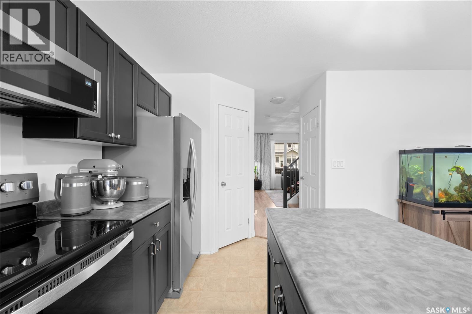 447 Blakeney Crescent, Saskatoon, SK