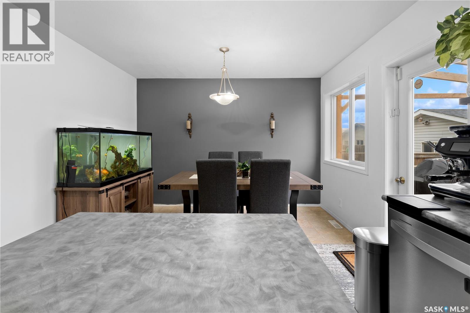 447 Blakeney Crescent, Saskatoon, SK
