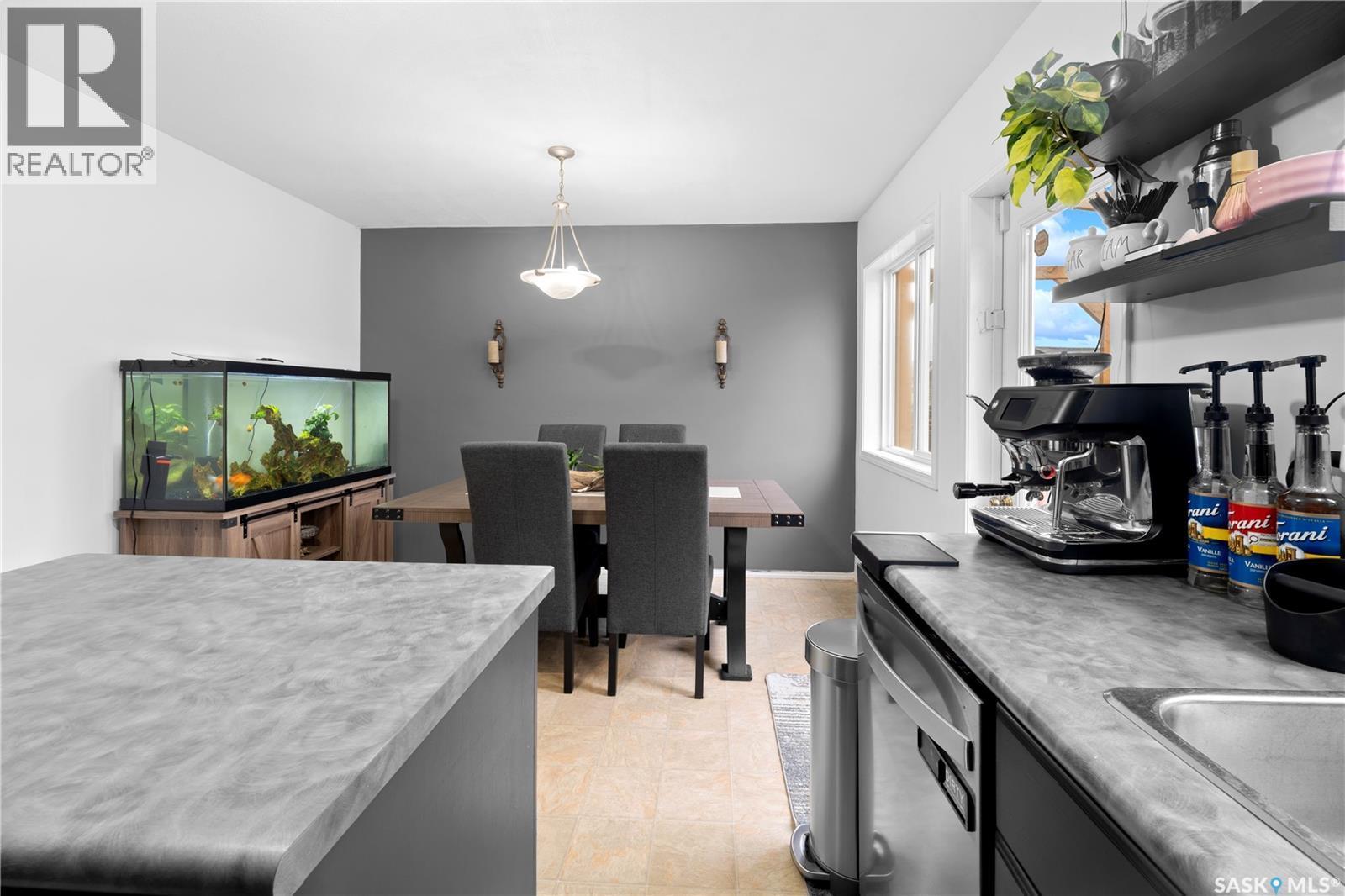 447 Blakeney Crescent, Saskatoon, SK