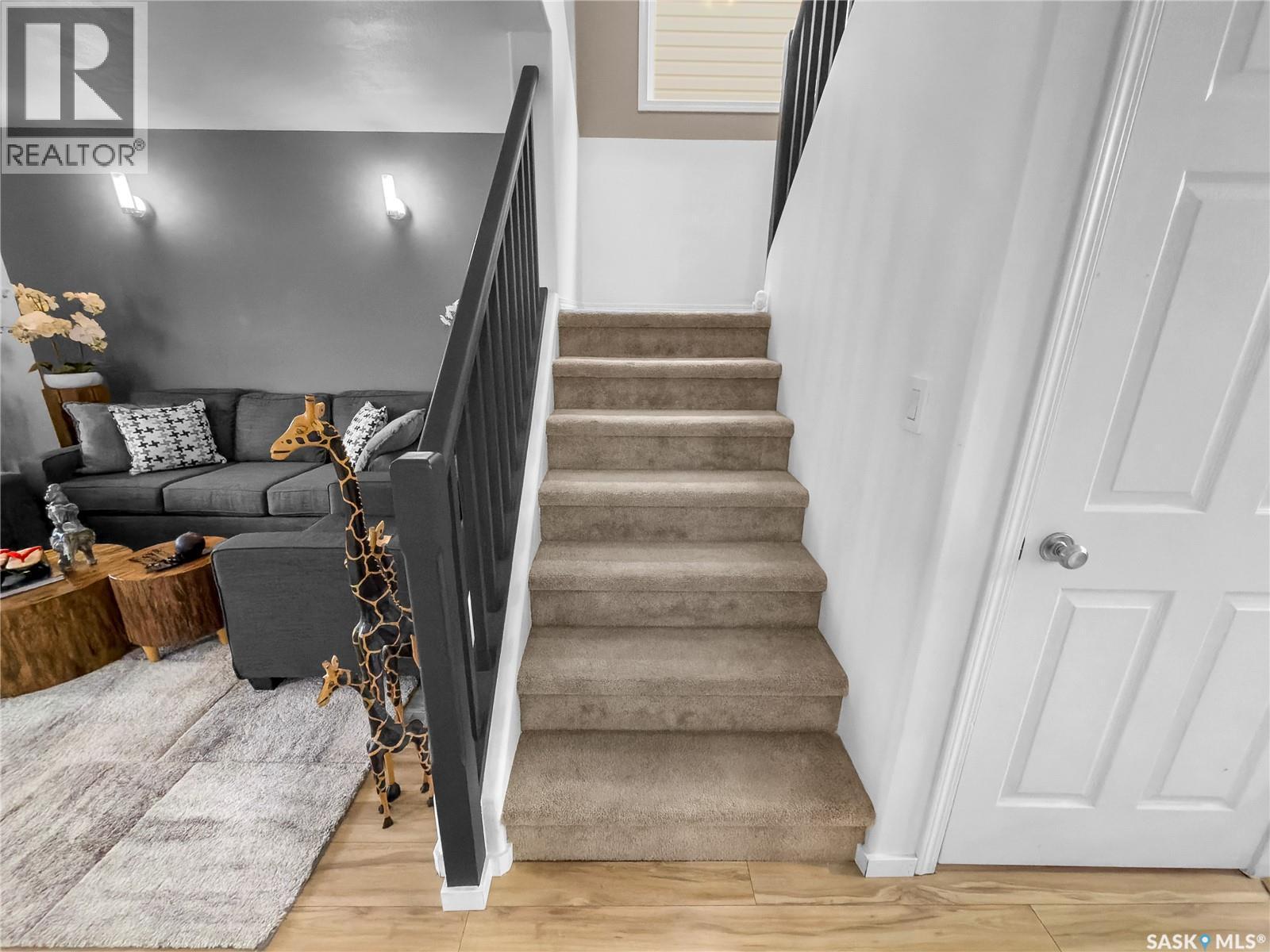 447 Blakeney Crescent, Saskatoon, SK