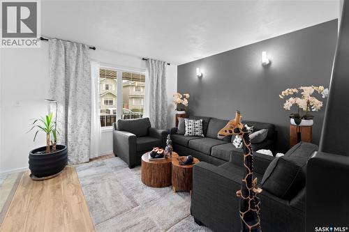 447 Blakeney Crescent, Saskatoon, SK 
