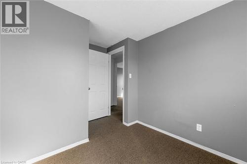 16 Crystal Court, Cambridge, ON 
