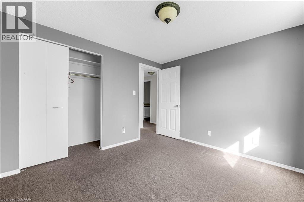 16 Crystal Court, Cambridge, ON