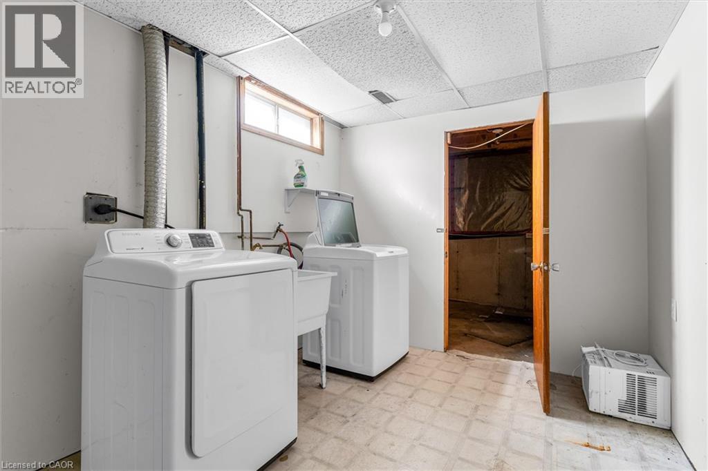 16 Crystal Court, Cambridge, ON
