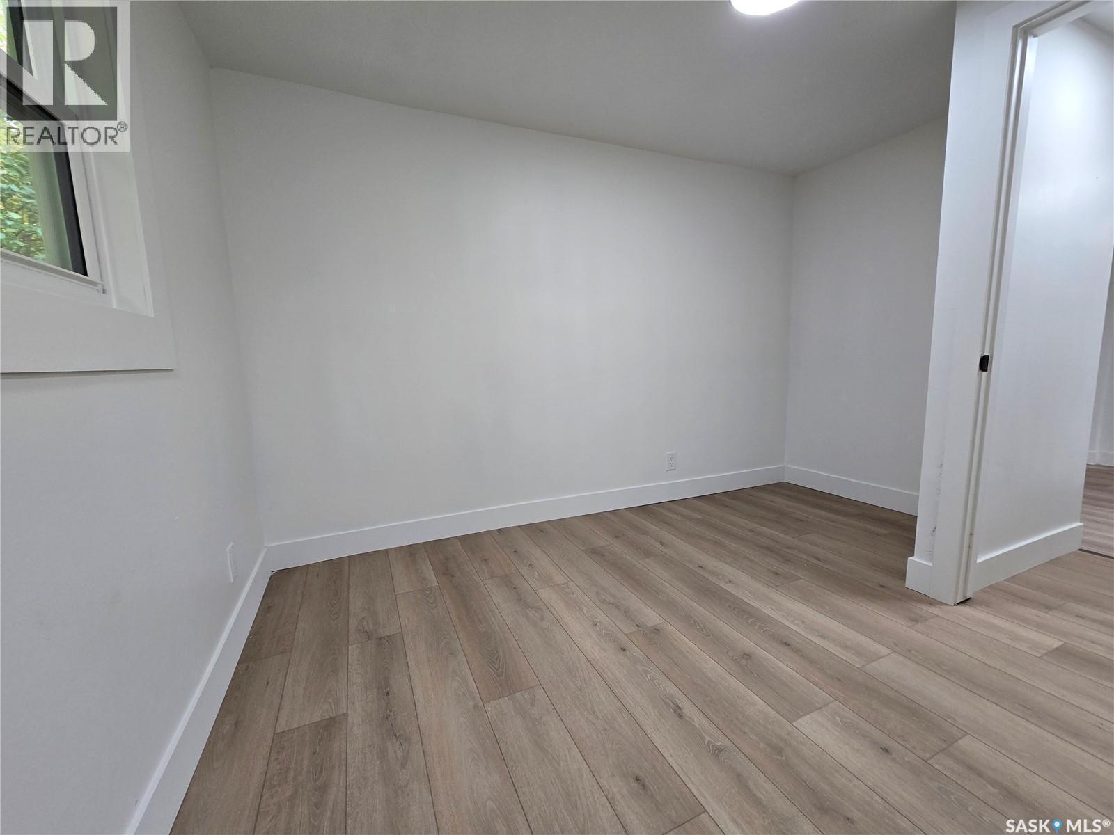 330 3Rd Avenue Se, Weyburn, SK