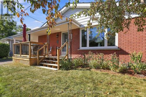 230 EUCLID AVENUE  Peterborough (Ashburnham Ward 4), ON K9H 1M4