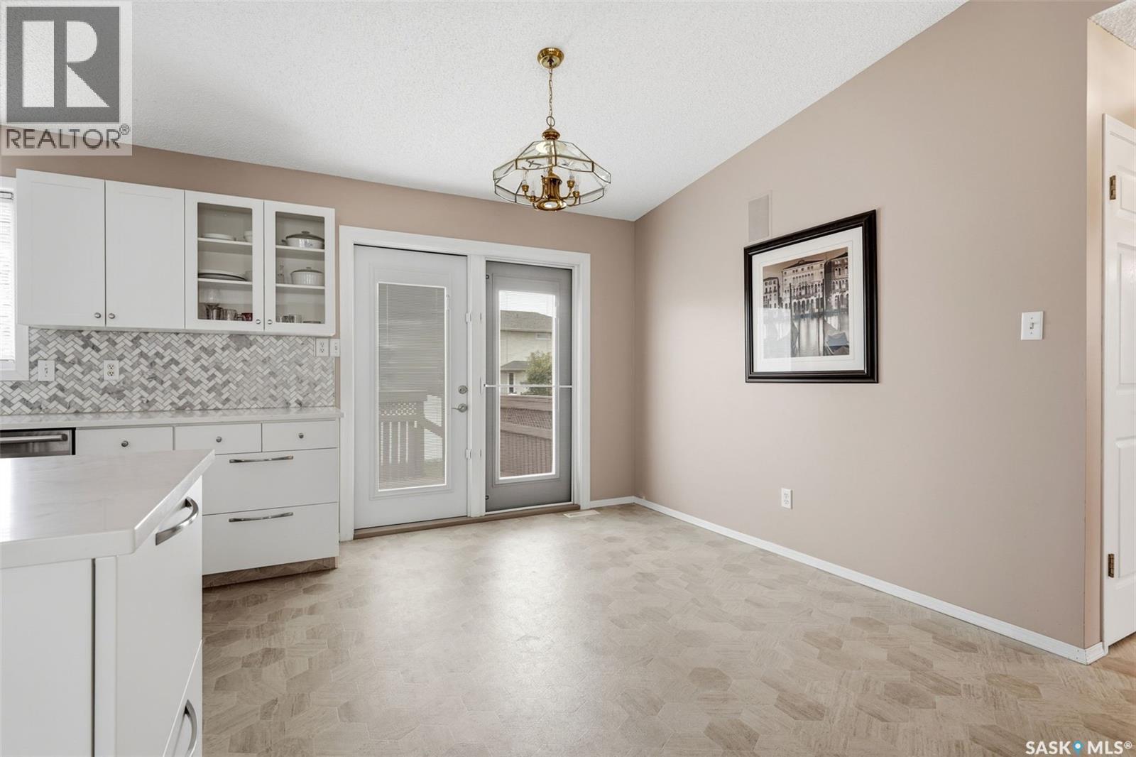 8126 Sherwood Drive, Regina, SK