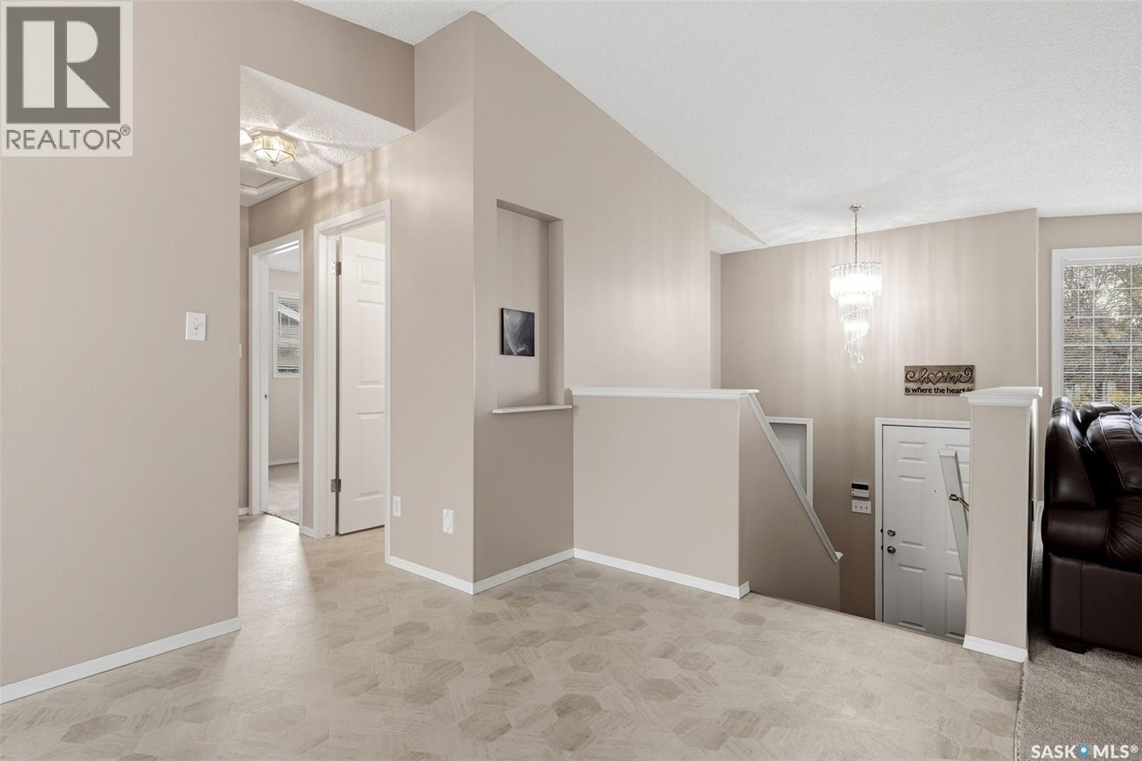 8126 Sherwood Drive, Regina, SK