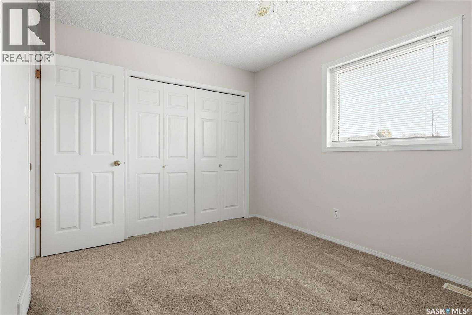 8126 Sherwood Drive, Regina, SK