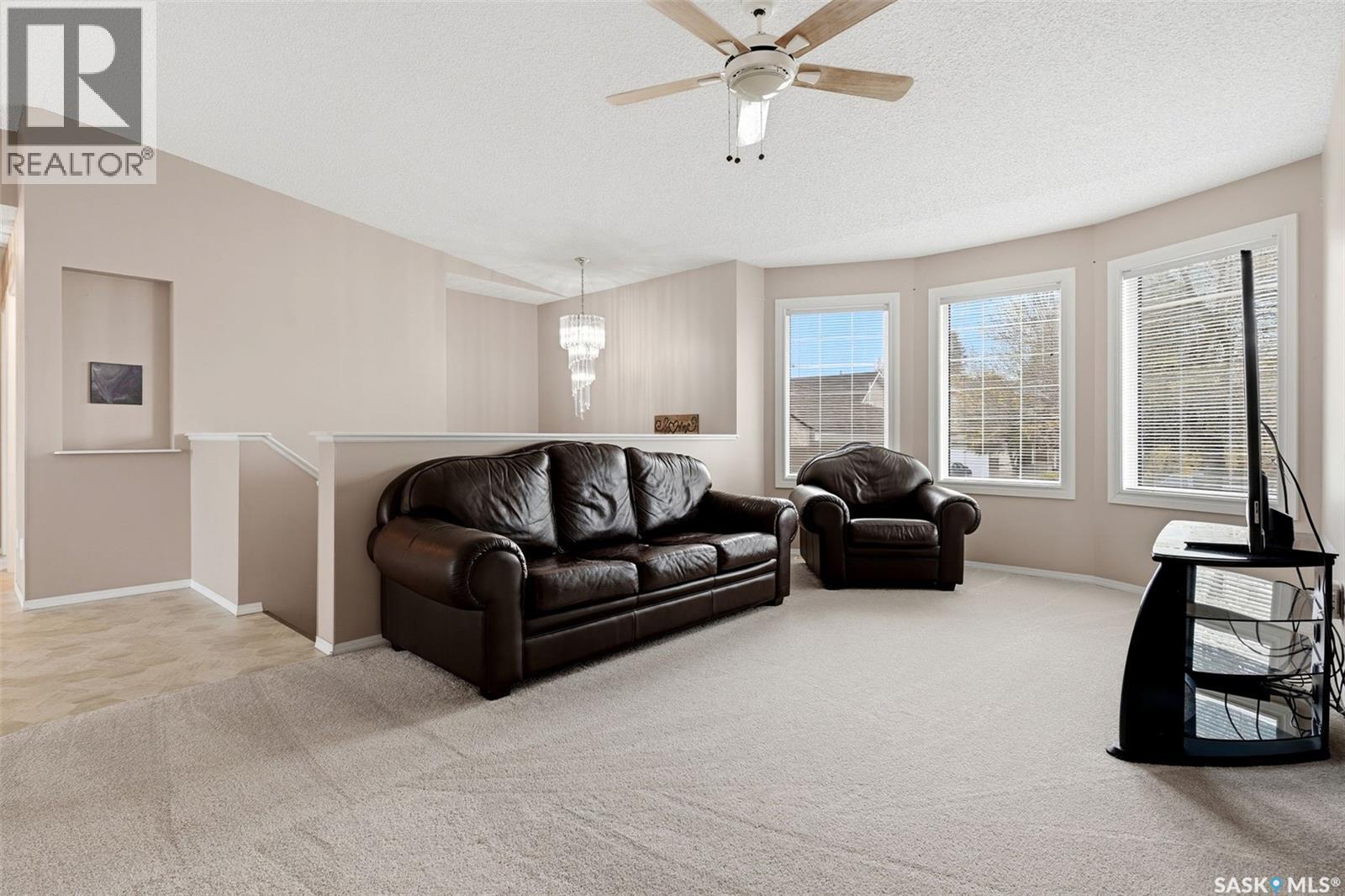 8126 Sherwood Drive, Regina, SK