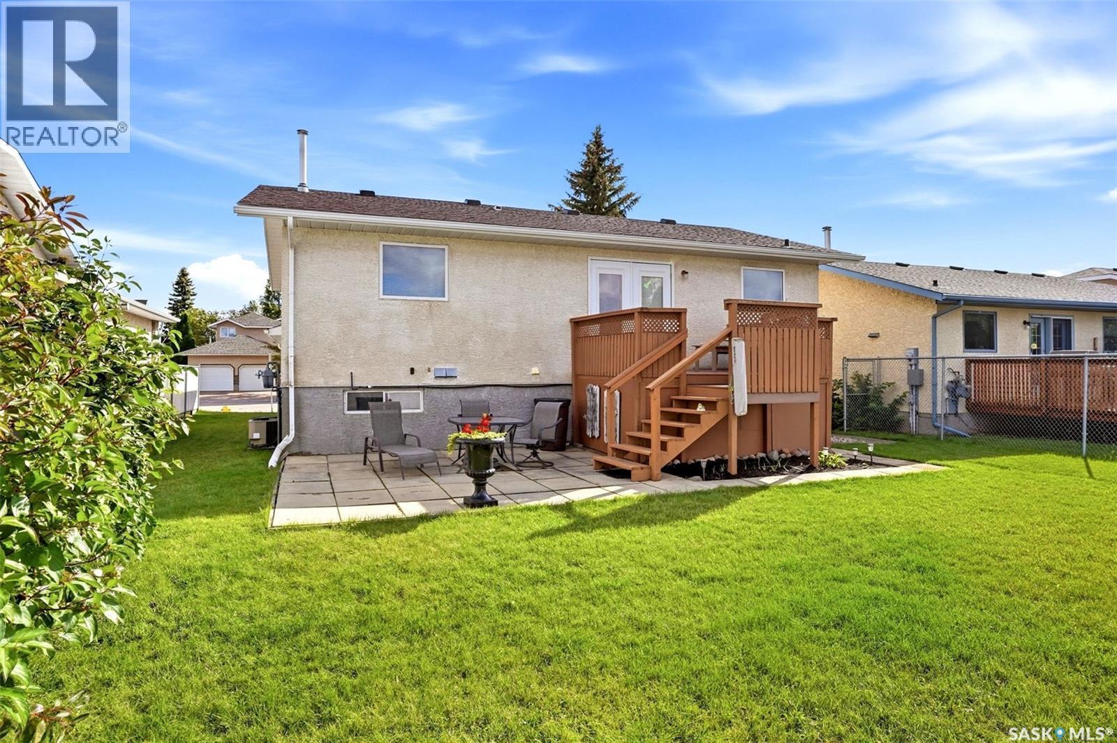 8126 Sherwood Drive, Regina, SK