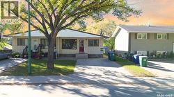 4 Carleton DRIVE  Saskatoon, SK S7H 3N6