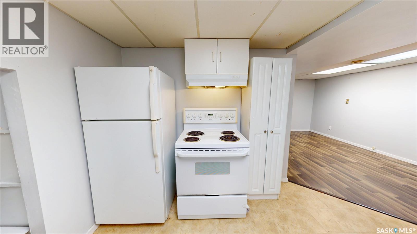 4 Carleton Drive, Saskatoon, SK