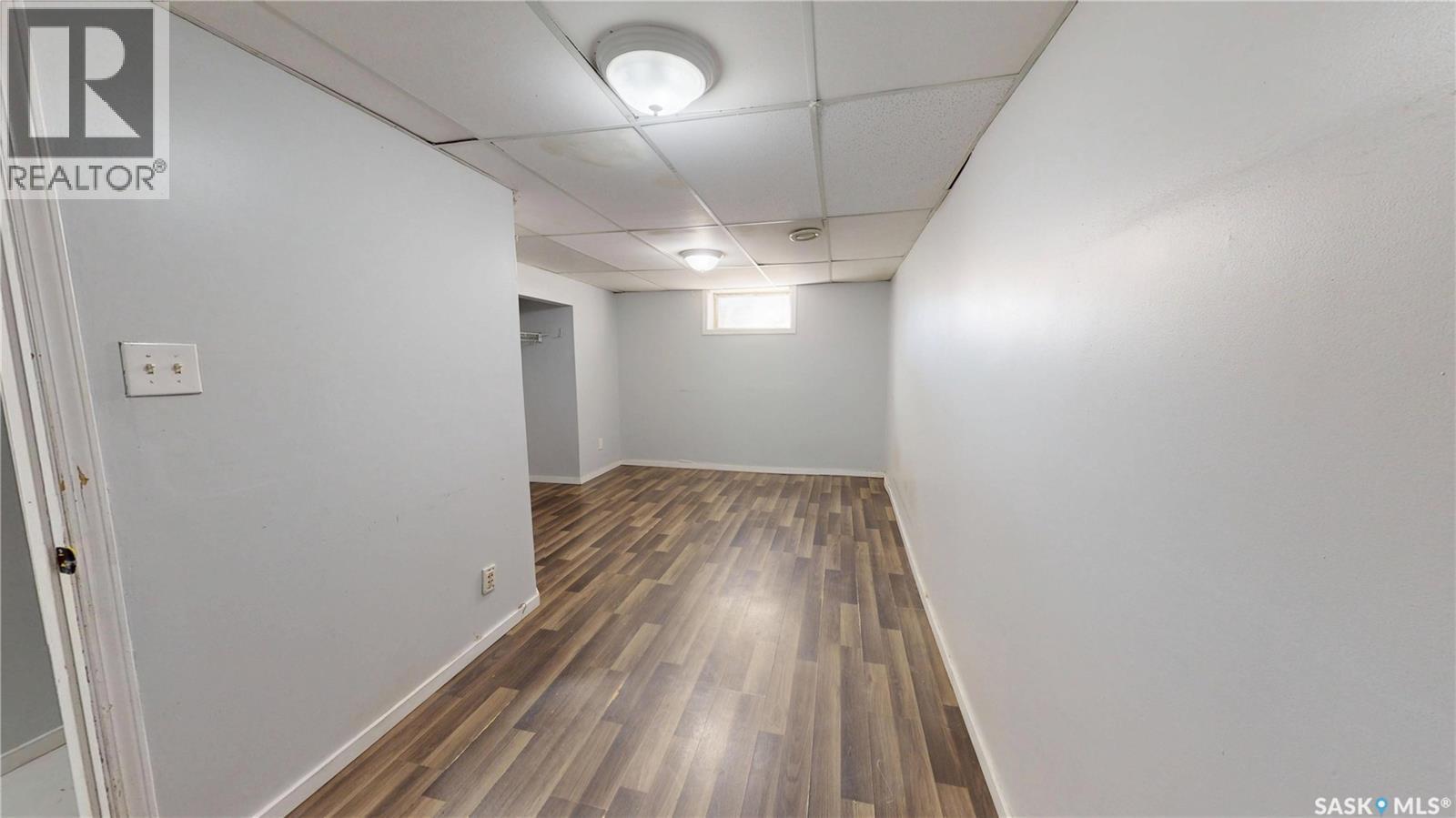 4 Carleton Drive, Saskatoon, SK