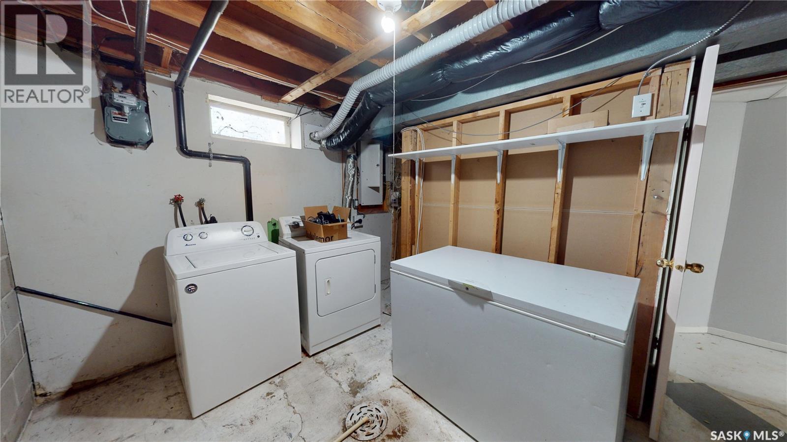 4 Carleton Drive, Saskatoon, SK