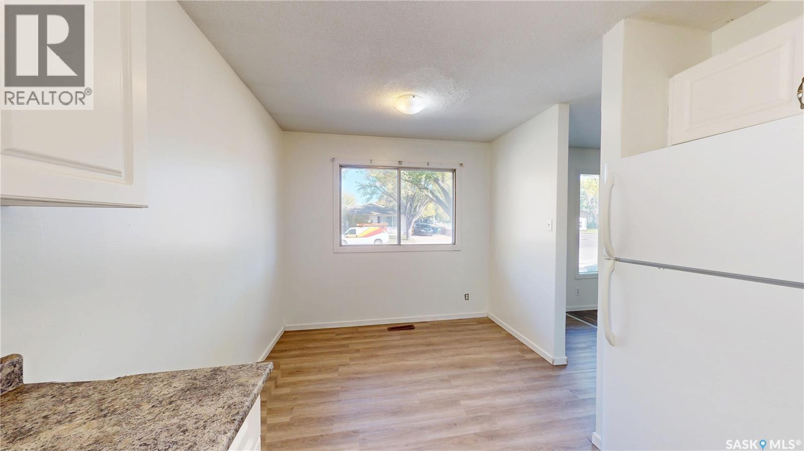 4 Carleton Drive, Saskatoon, SK