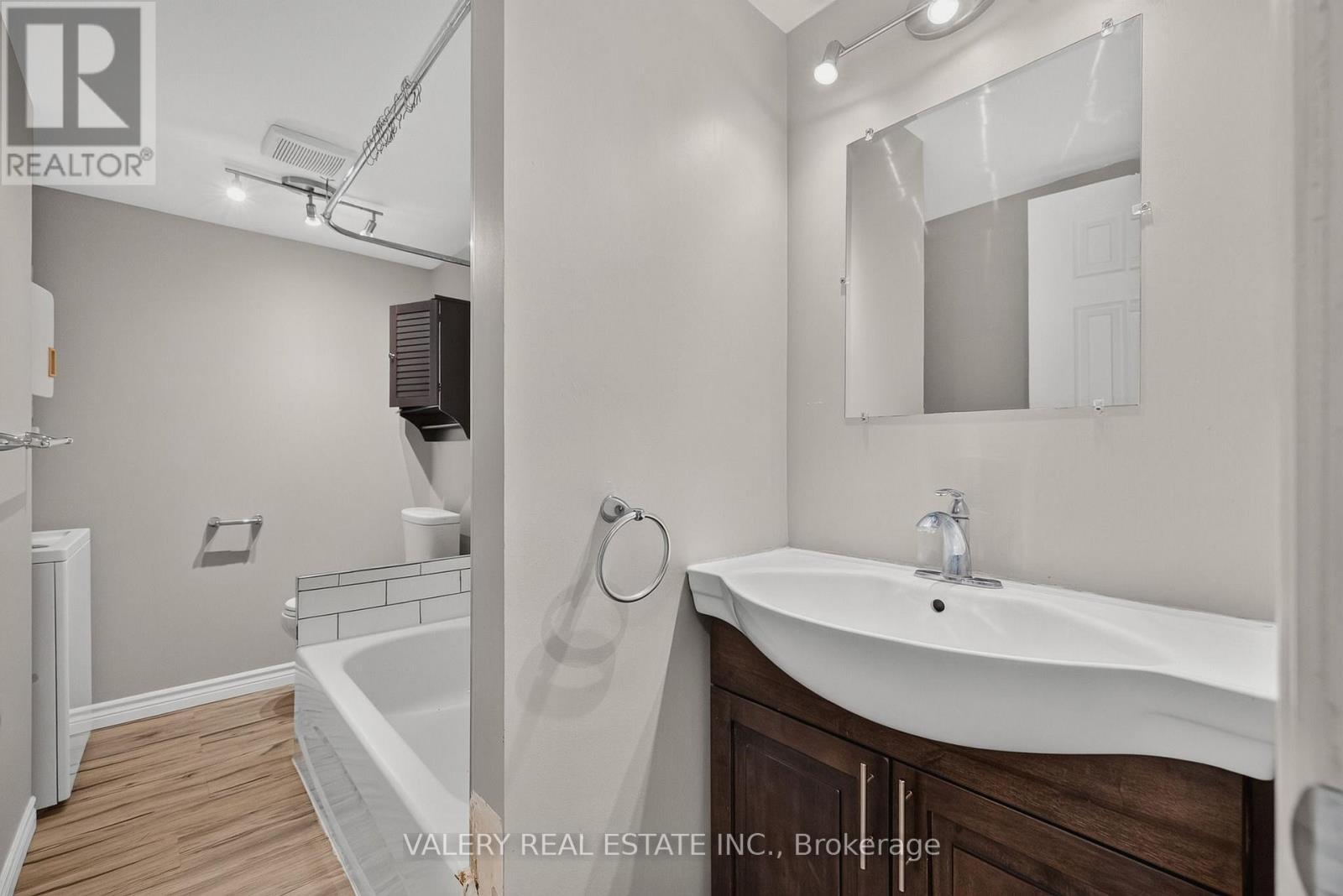 752 Sherring Street, Cambridge, ON