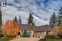 39 Baycrest Court SW  Calgary, AB T2V 5K1